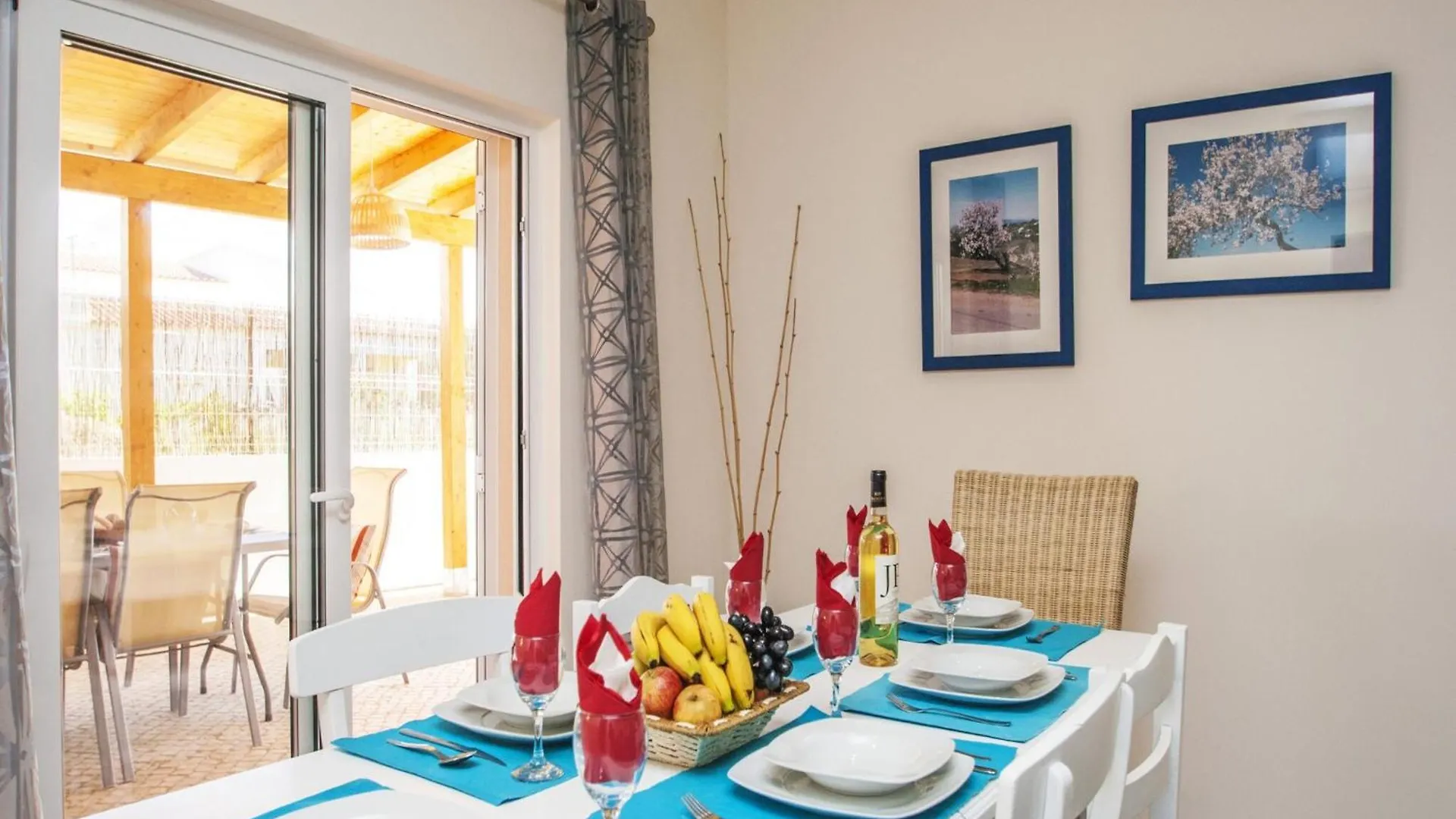 Oustanding Villa With Heatable Pool , Bbq & Wifi Ferreiras